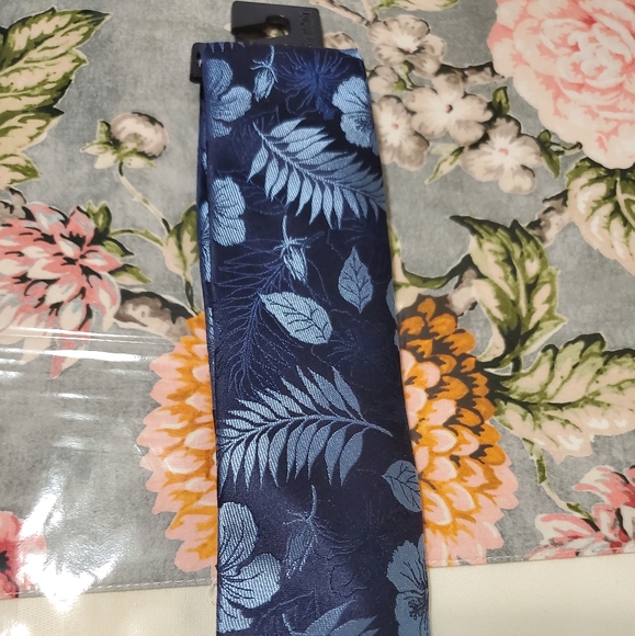 Mens Ties - Picture 2 of 2